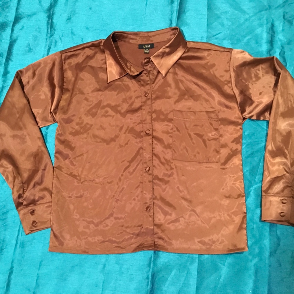AFRM SHIRT AND PANT - Picture 5 of 7